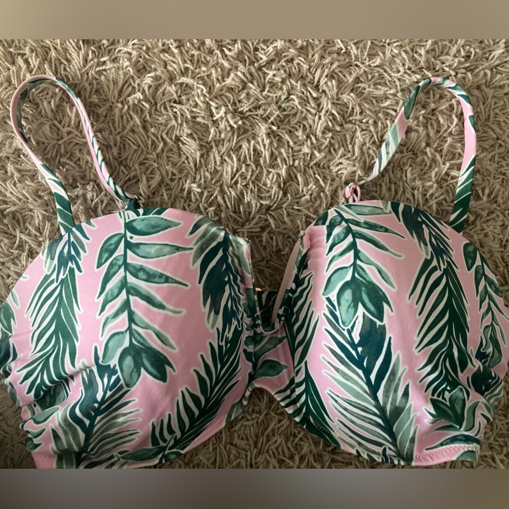 Shade and shoe palm print bikini top